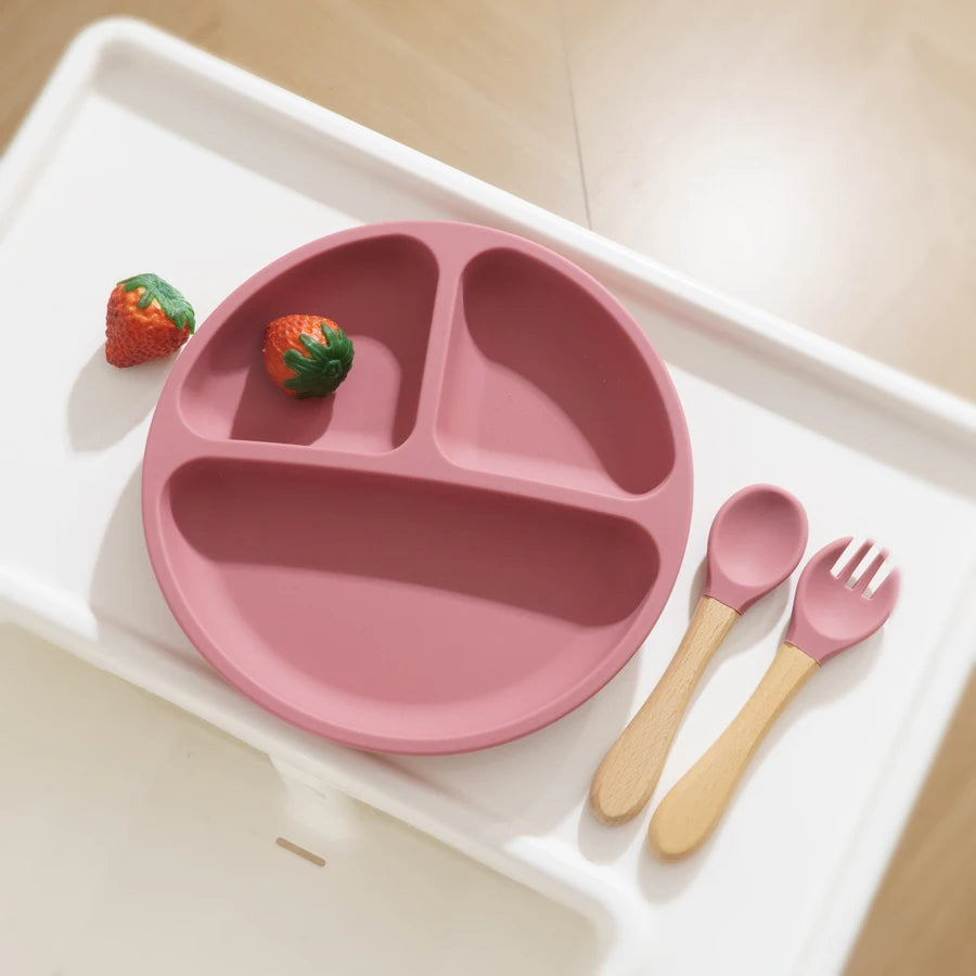 3PCS Silicone Children Tableware Baby Feeding Set Silicone Dinner Plate Wood Handle Spoon Fork BPA Free Baby Training Tableware