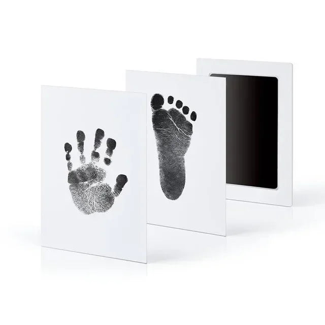 Quadro de Memórias do Bebé – Kit Carimbo Pegada e Mãozinha