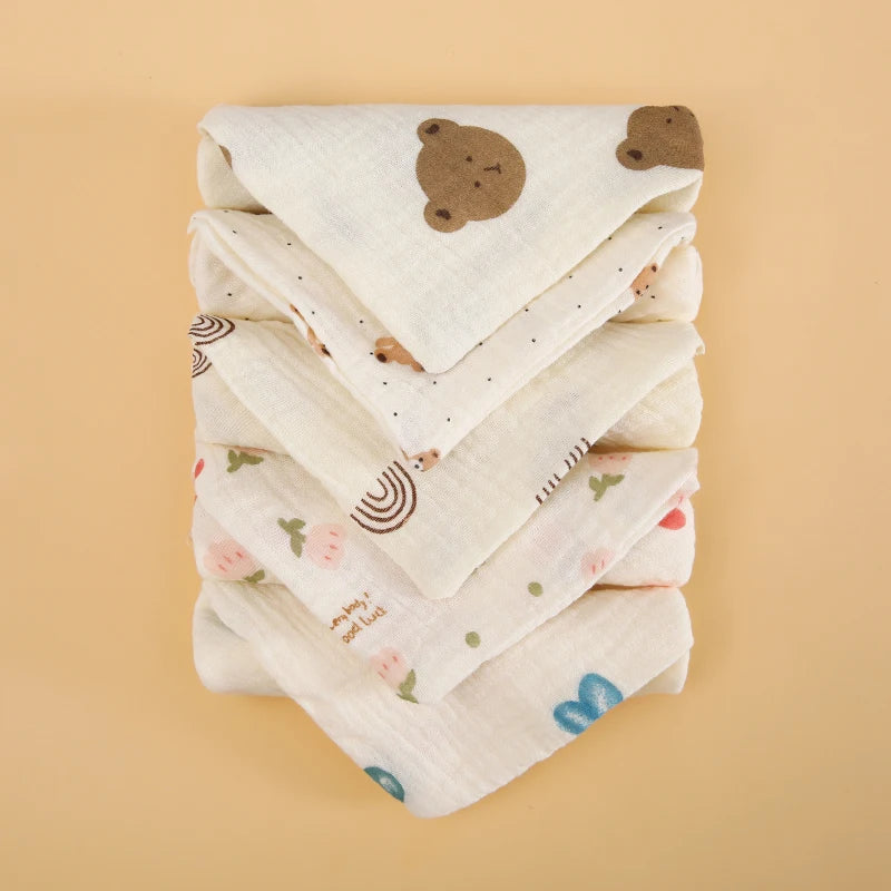 1 Piece/3 Pieces of Baby Bibs, Cute Cartoon Patterns, Pure Cotton Gauze Material, Children's Triangle Bibs, Suitable for Home and Outdoor Use