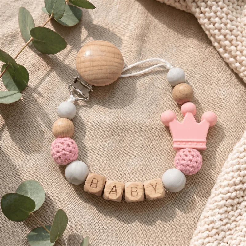 Prende-chucha Personalizado em Madeira e Silicone