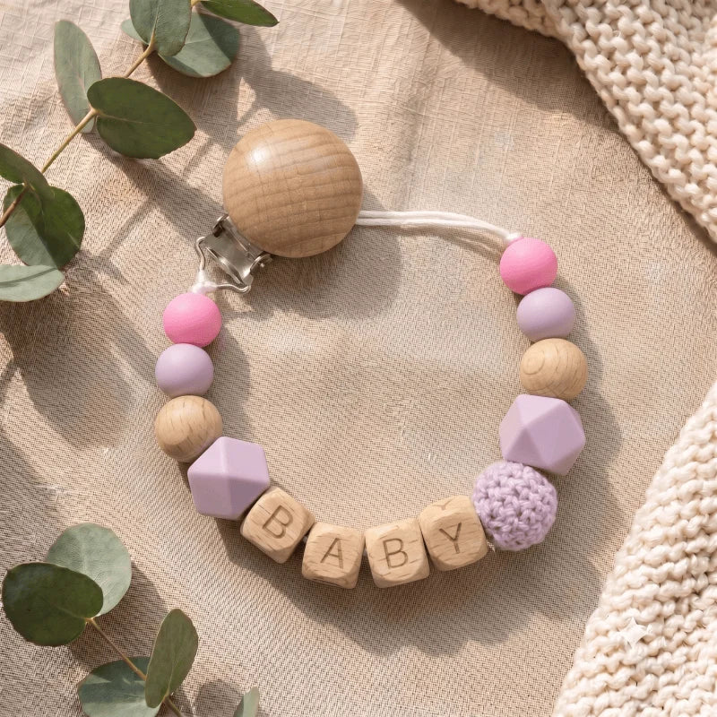 Prende-chucha Personalizado em Madeira e Silicone