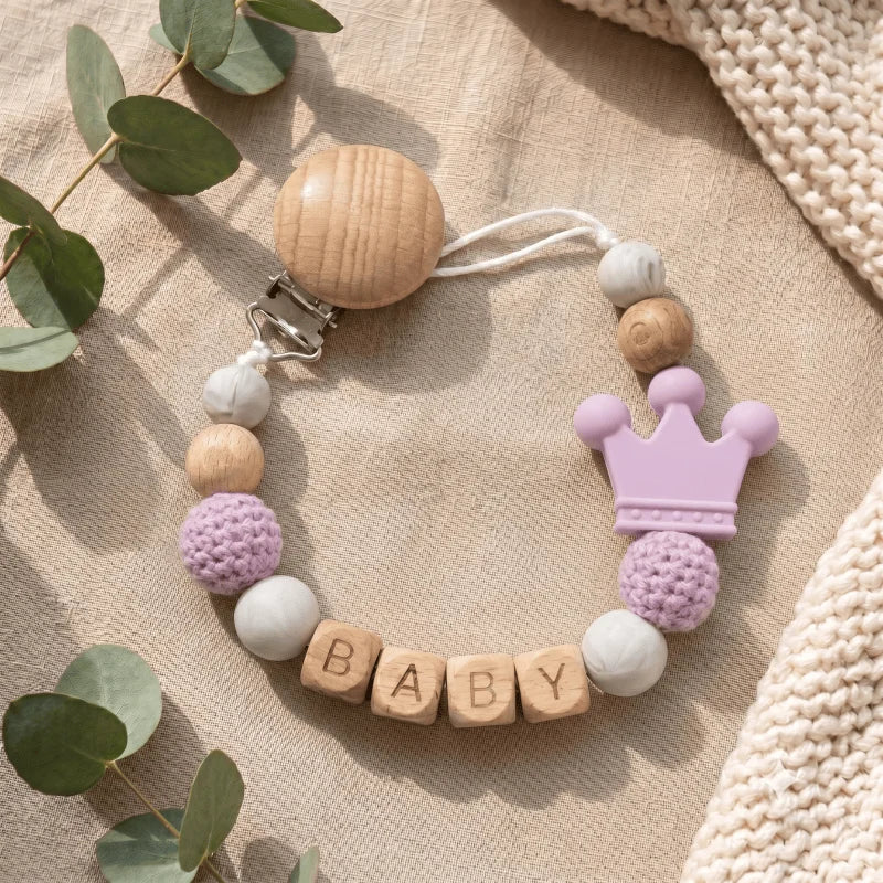 Prende-chucha Personalizado em Madeira e Silicone
