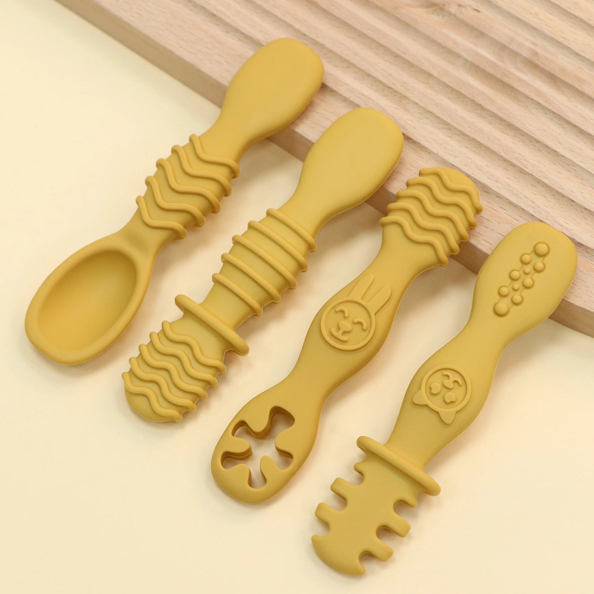 4-Piece Set - Silicone Baby Feeding Spoon, Stage 1 Self-Feeding Spoon, Suitable for Baby Weaning and Self-Feeding Training.