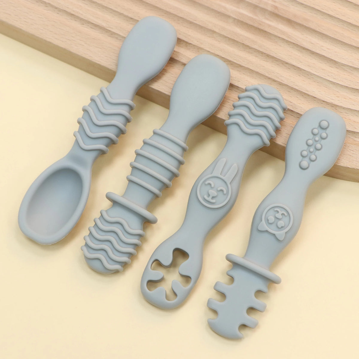4-Piece Set - Silicone Baby Feeding Spoon, Stage 1 Self-Feeding Spoon, Suitable for Baby Weaning and Self-Feeding Training.