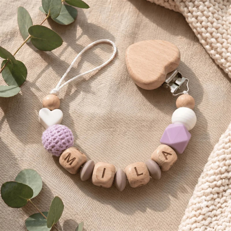 Prende-chucha Personalizado em Madeira e Silicone